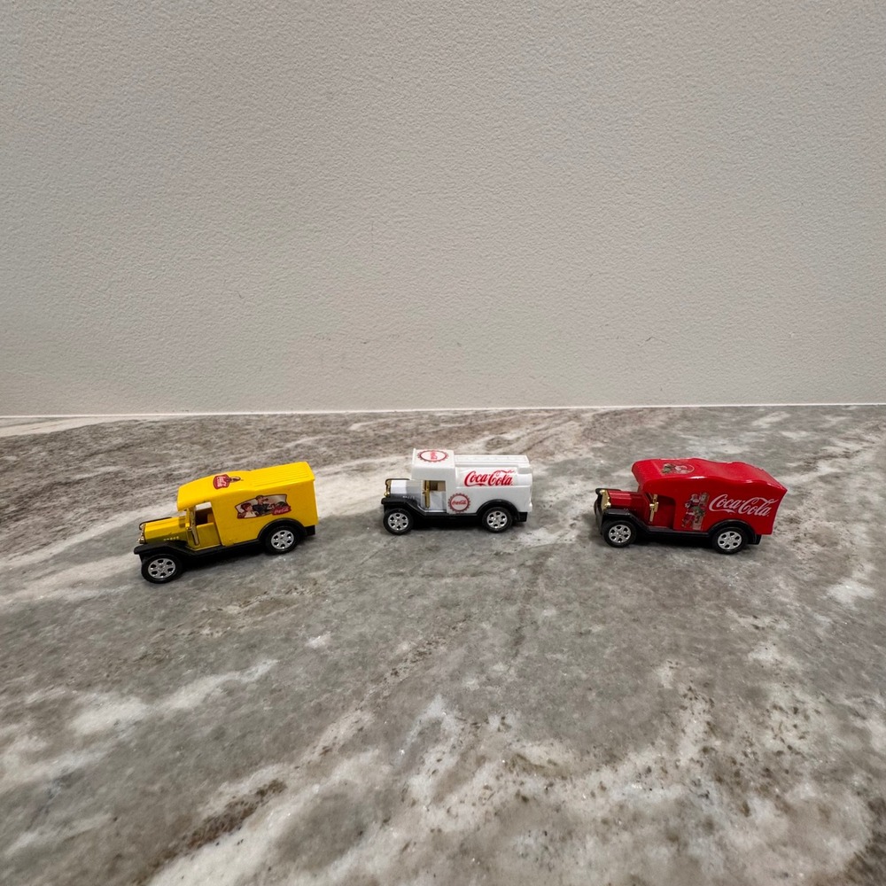 Coca-Cola Vintage Diecast Delivery Truck Set of 3 Red White Yellow Santa Claus - Picture 1 of 4